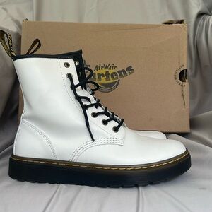 Dr Martens Air Wair size ladies=9 size men’s =8 white